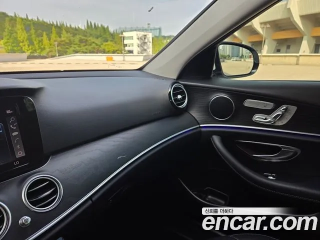 Mercedes-Benz E-Class W213 2018 Белый из Кореи, фото 5