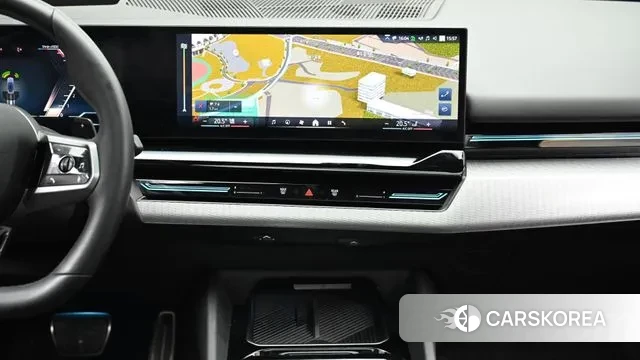 BMW 5 Series (G60) 2024 Серый из Кореи, фото 5