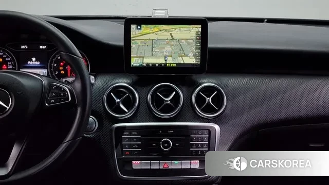 Mercedes-Benz A-Class W176 2018 Синий из Кореи, фото 5