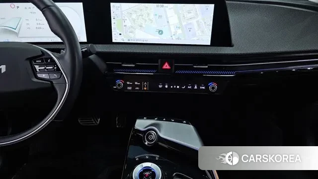 Kia EV6 2021 Серебристо-серый из Кореи, фото 5