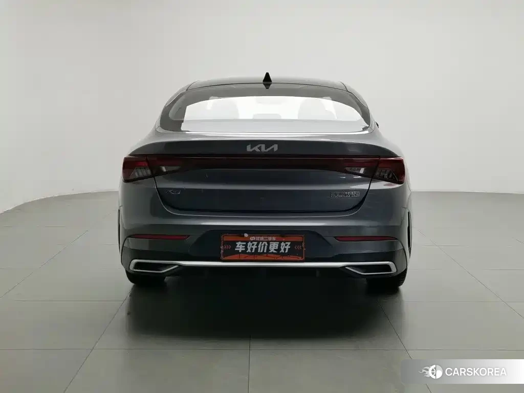 Kia K5 2022 Silver/gray из Китая, фото 5