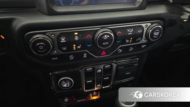 Jeep Wrangler (JL) 2018 Светло-зеленый из Кореи, фото 5