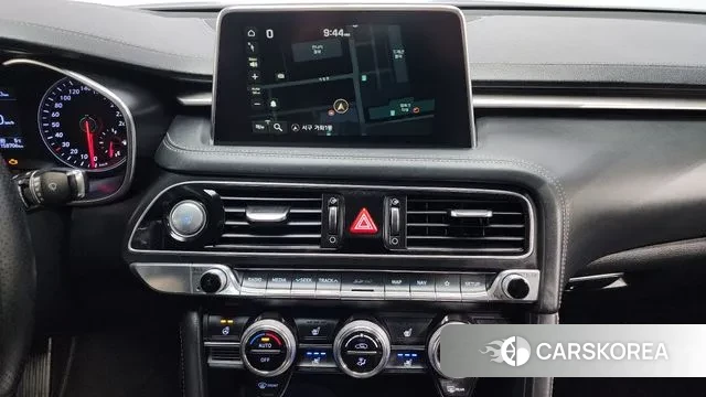 Genesis G70 2018 Коричневый из Кореи, фото 5