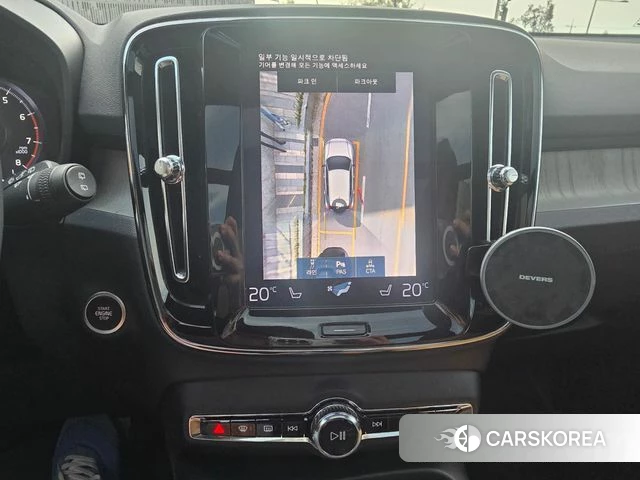 Volvo XC40 2022 Белый из Кореи, фото 5