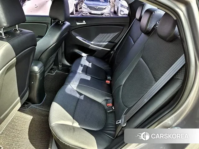 Hyundai Accent (New type) 2018 Песочный из Кореи, фото 5