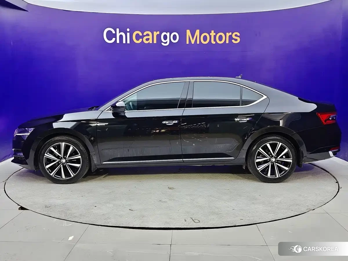 Skoda Superb 2023 Черный из Китая, фото 5