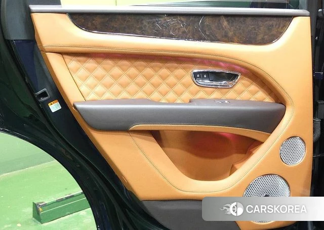 Bentley Bentayga 2021 Синий из Кореи, фото 5