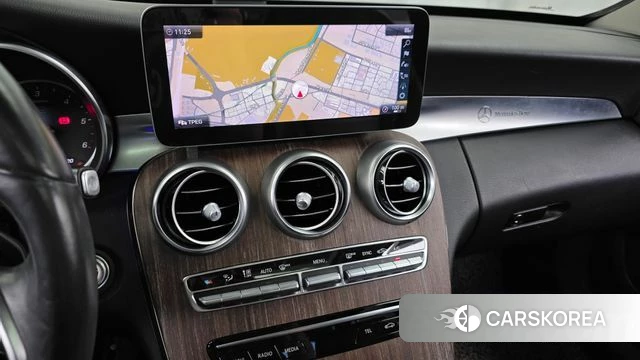 Mercedes-Benz C-Class W205 2019 Белый из Кореи, фото 5