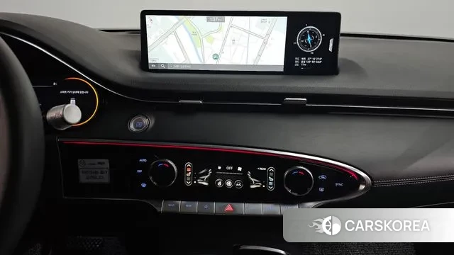 Genesis GV70 2023 Белый из Кореи, фото 5