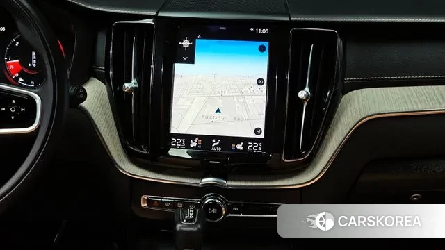 Volvo XC60 second Generation 2019 Белый из Кореи, фото 5