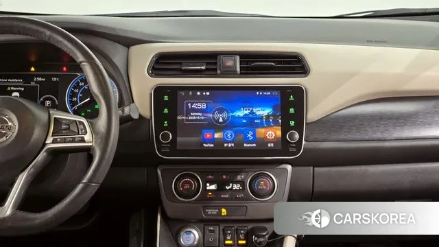 Nissan Leaf (ZE1) 2019 Белый из Кореи, фото 5