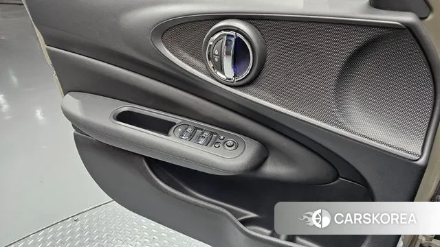 Mini Cooper Clubman 2019 Серебристо-серый из Кореи, фото 5