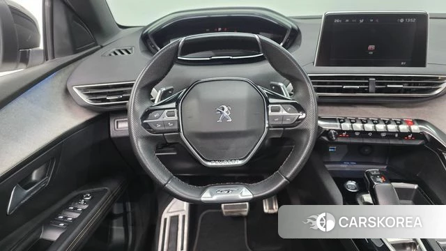 Peugeot 5008 second generation 2022 Белый из Кореи, фото 5