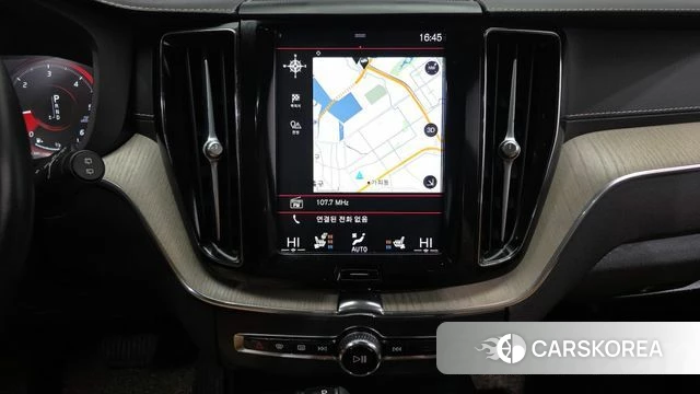 Volvo XC60 second Generation 2020 Белый из Кореи, фото 5