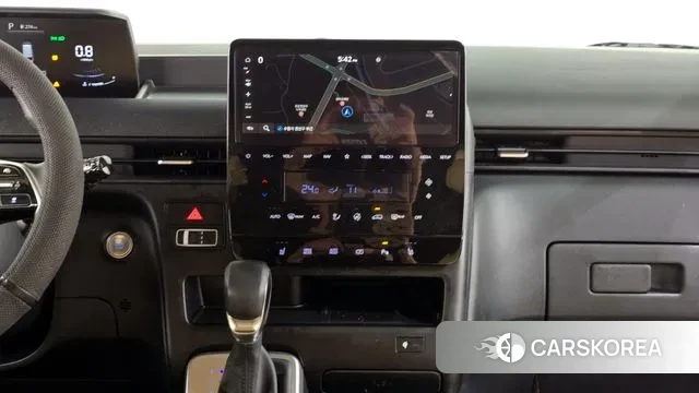 Hyundai Staria 2024 Белый из Кореи, фото 5