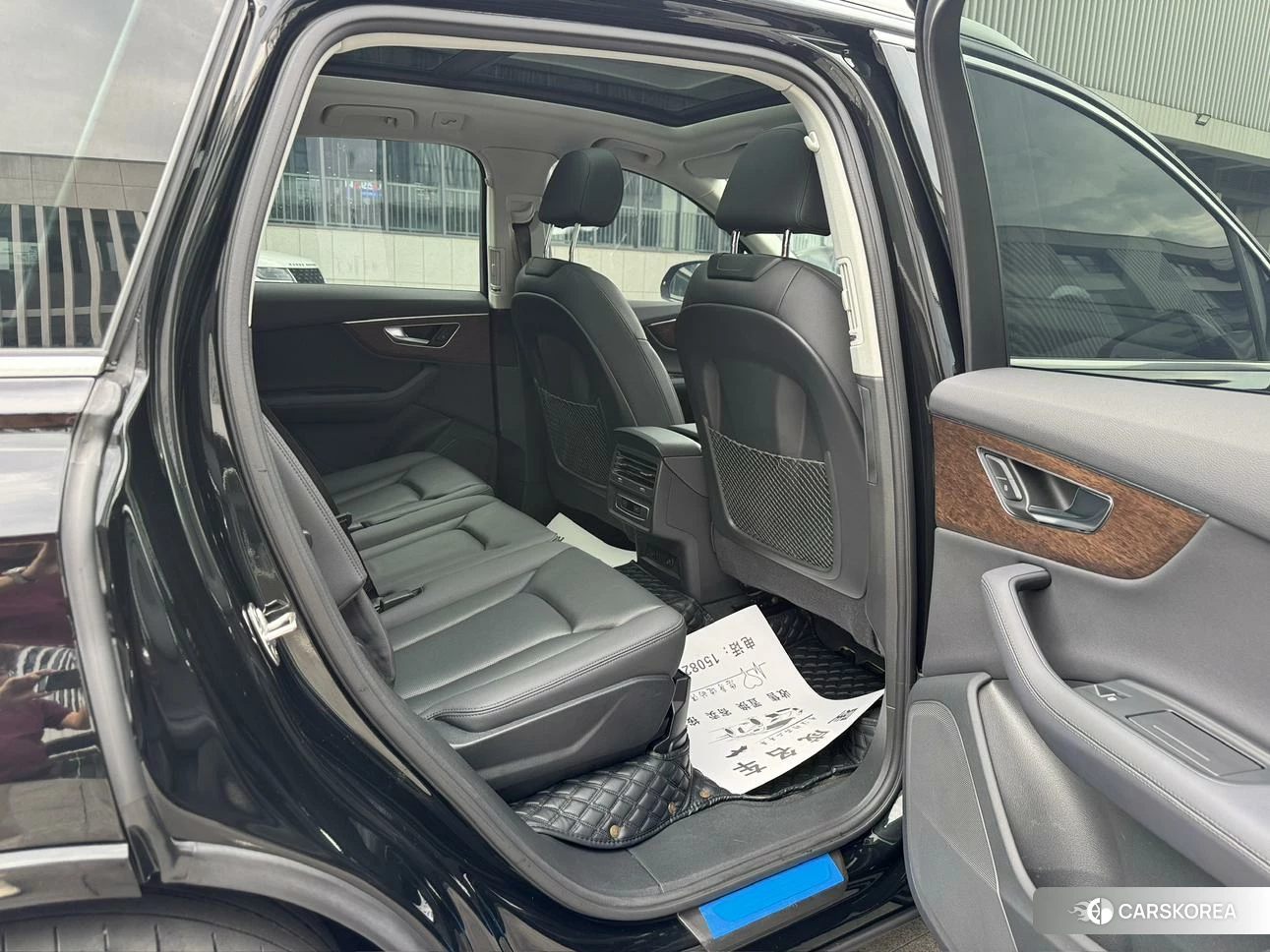 Audi Q7 2022 Черный из Китая, фото 5