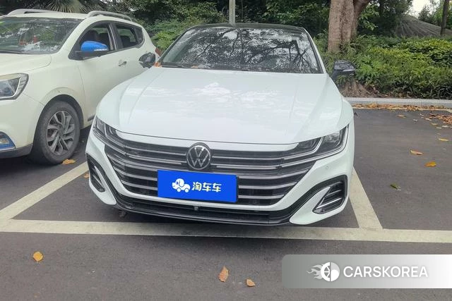 Volkswagen CC 2023 Белый из Китая, фото 5