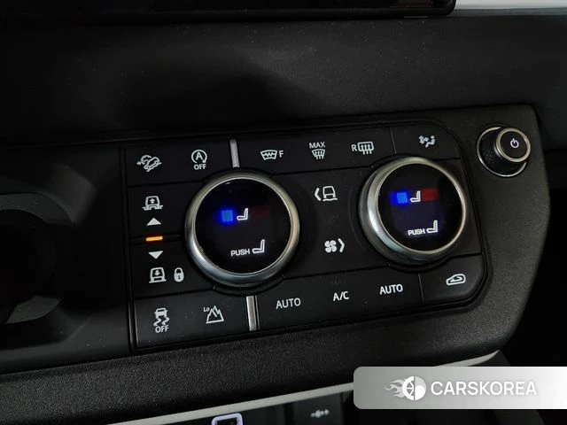 Land Rover Defender (L663) 2023 Коричневый из Кореи, фото 5