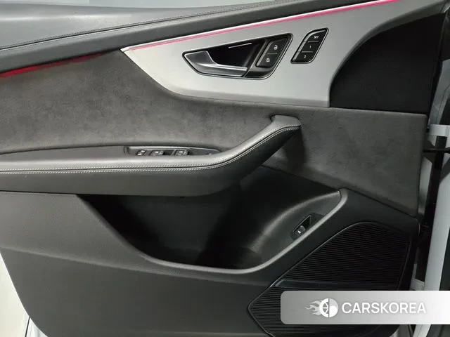 Audi Q8 (4M) 2022 Белый из Кореи, фото 5