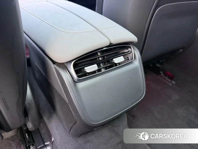 Mercedes-Benz EQS 2024 Серебристо-серый из Китая, фото 5