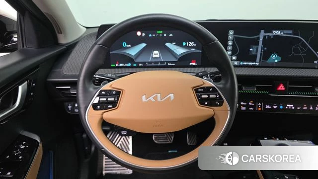 Kia EV6 2023 Черный из Кореи, фото 5