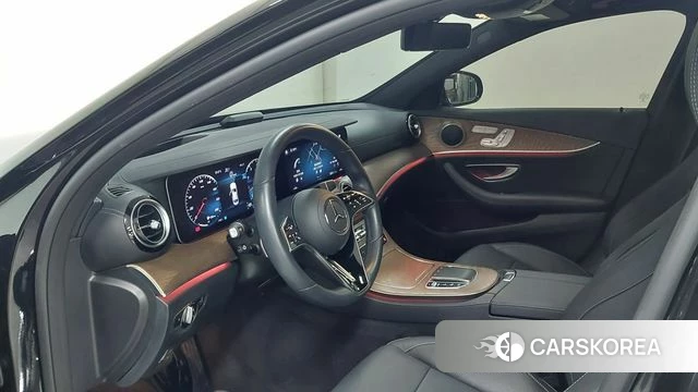 Mercedes-Benz E-Class W213 2021 Черный из Кореи, фото 5