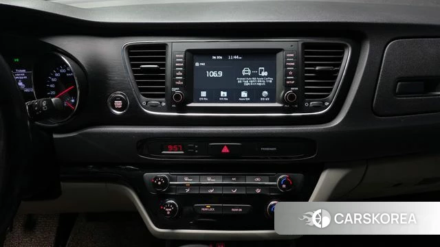 Kia The New Carnival 2018 Белый из Кореи, фото 5