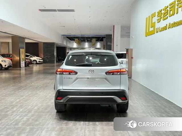 Toyota Fenglanda 2022 Серебристо-серый из Китая, фото 5