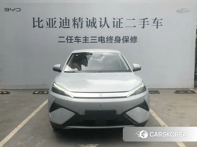 BYD Yuan PLUS 2025 Белый из Китая, фото 5