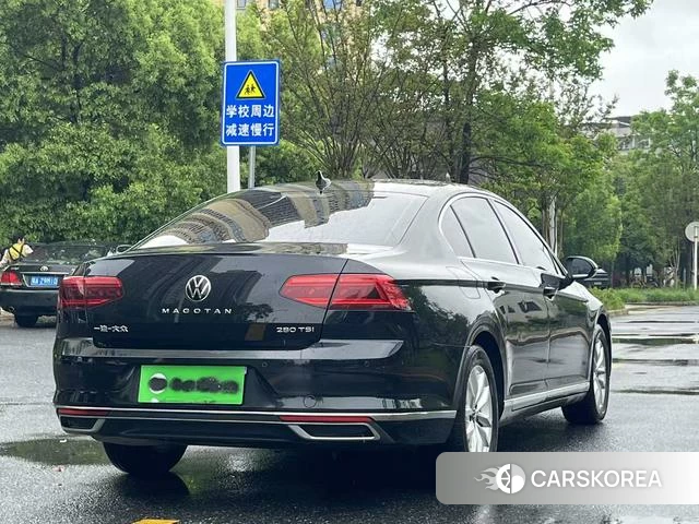 Volkswagen Magotan 2023 Черный из Китая, фото 5