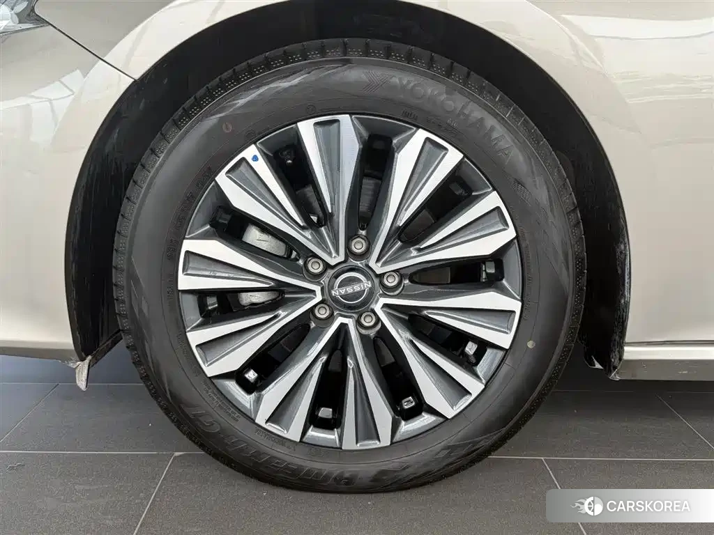 Nissan Altima 2025 Champagne/brown из Китая, фото 5