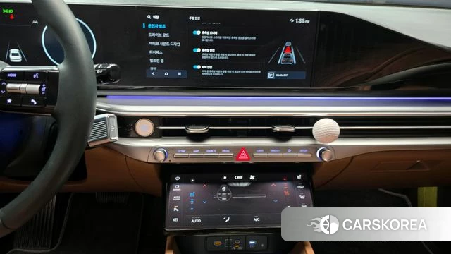 Hyundai Grandeur (GN7) 2024 Серебристо-серый из Кореи, фото 5