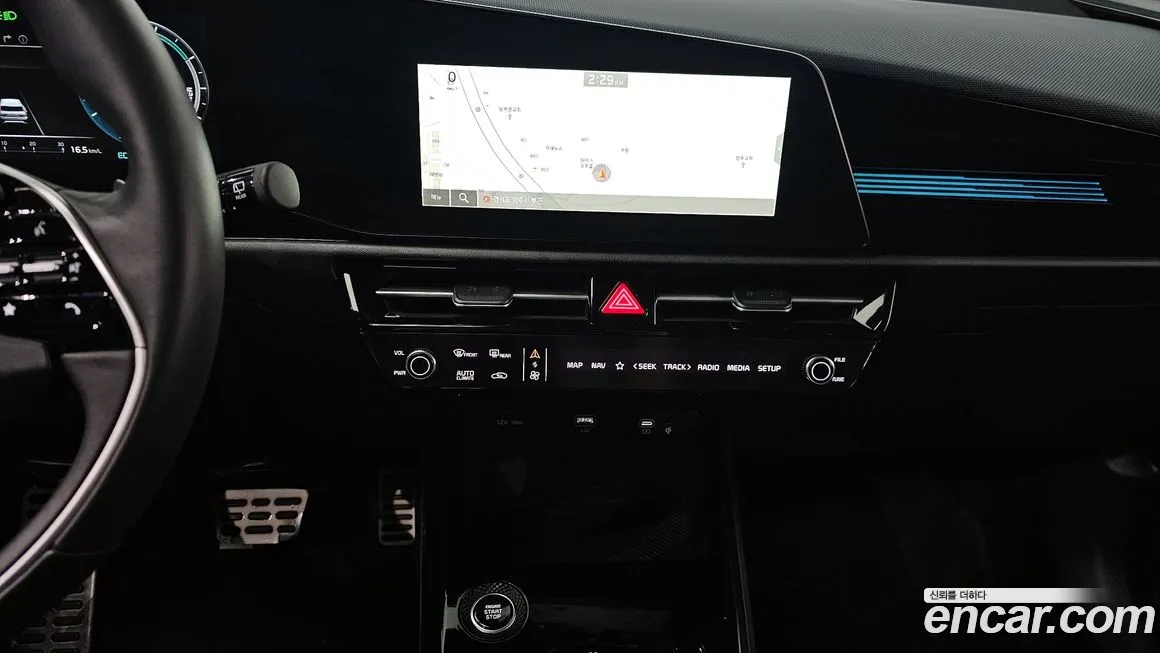 Kia Di Ol Nu Niro 2022 Белый из Кореи, фото 5