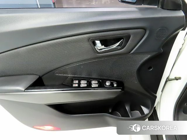 Ssangyong Tivoli Air 2019 Белый из Кореи, фото 5