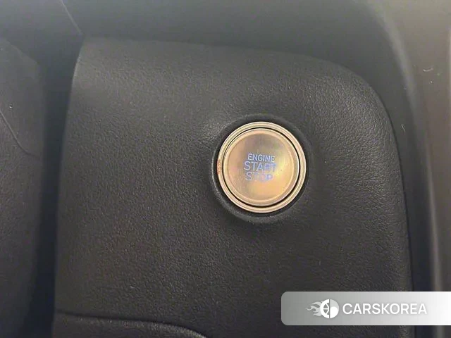 Hyundai Staria 2021 Серебристо-серый из Кореи, фото 5