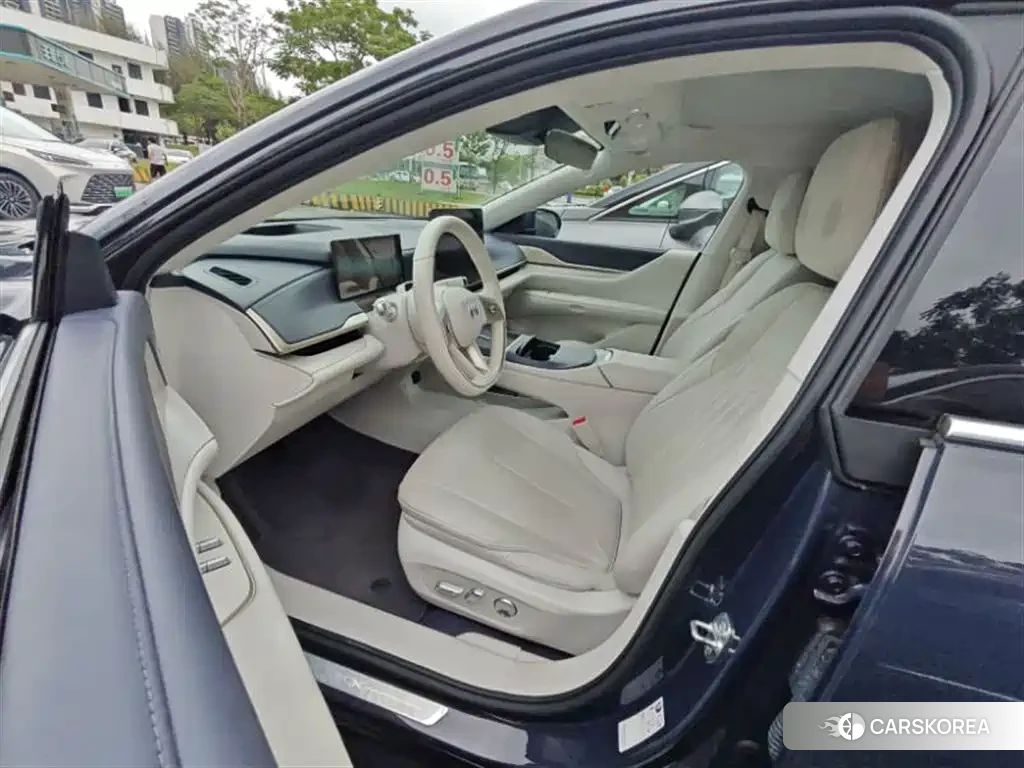 Buick Extreme L7 2025 Red/purple из Китая, фото 5