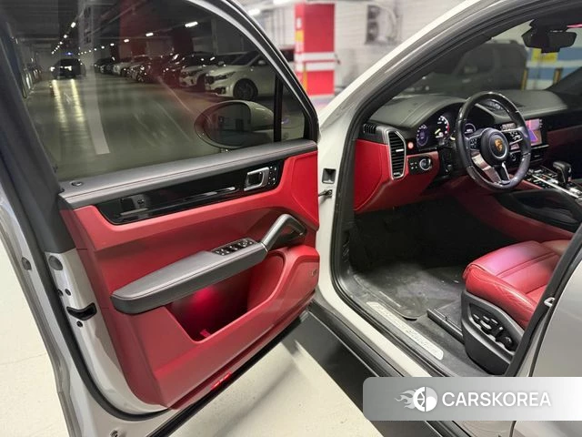 Porsche Cayenne (PO536) 2023 Цвет тростника из Кореи, фото 5