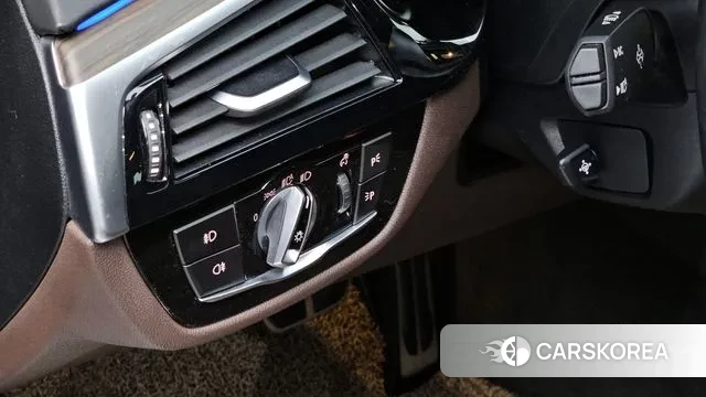 BMW 5 Series (G30) 2020 Серый из Кореи, фото 5