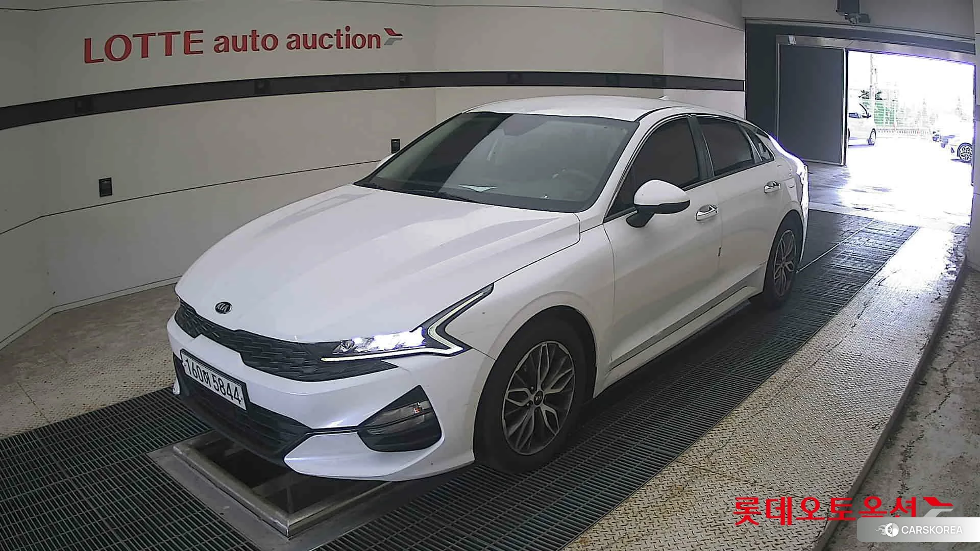 Kia K5 2021 Snow White Pearl (optional) из Кореи, фото 5