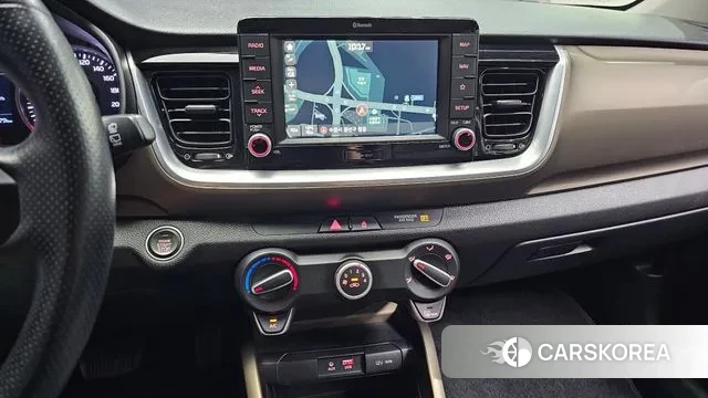 Kia Stonic 2018 Синий из Кореи, фото 5