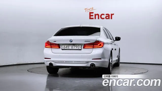 BMW 5 Series (G30) 2019 Белый из Кореи, фото 5