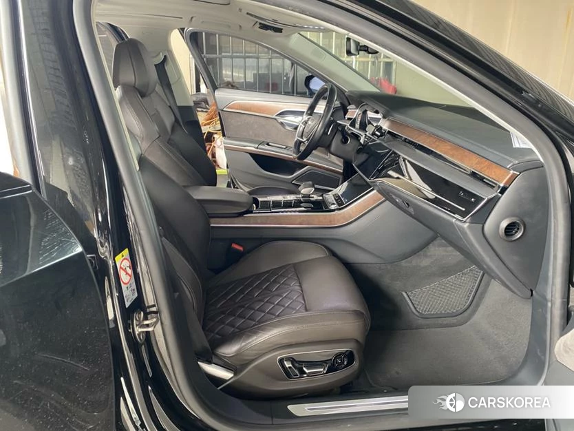 Audi A8 2020 Черный из Китая, фото 5