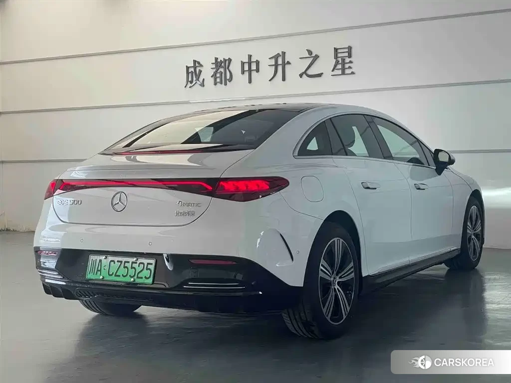 Mercedes-Benz EQE 2025 Белый из Китая, фото 5