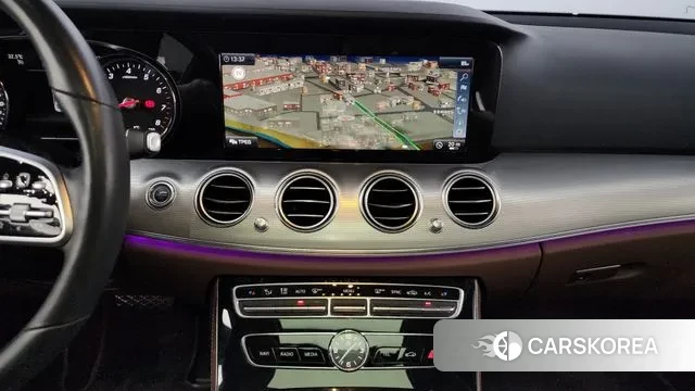 Mercedes-Benz E-Class W213 2019 Белый из Кореи, фото 5