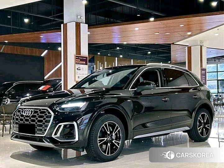 Audi Q5L 2021 Черный из Китая, фото 5