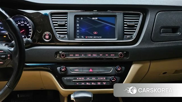 Kia The New Carnival 2019 Белый из Кореи, фото 5