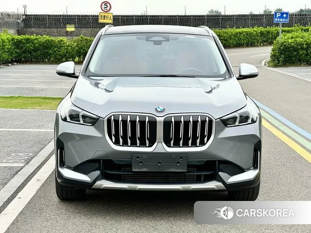 BMW X1 2024 Серебристо-серый из Китая, фото 5