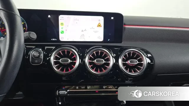 Mercedes-Benz A-Class W177 2021 Белый из Кореи, фото 5