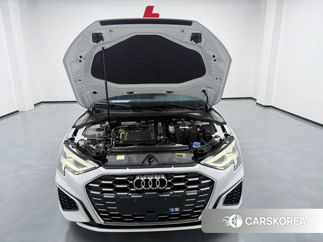 Audi A3 2023 Белый из Китая, фото 5