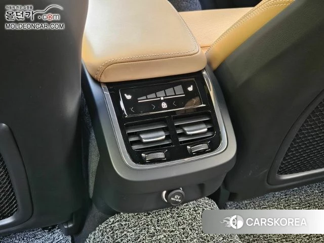 Volvo S60 3rd generation 2019 Белый из Кореи, фото 5